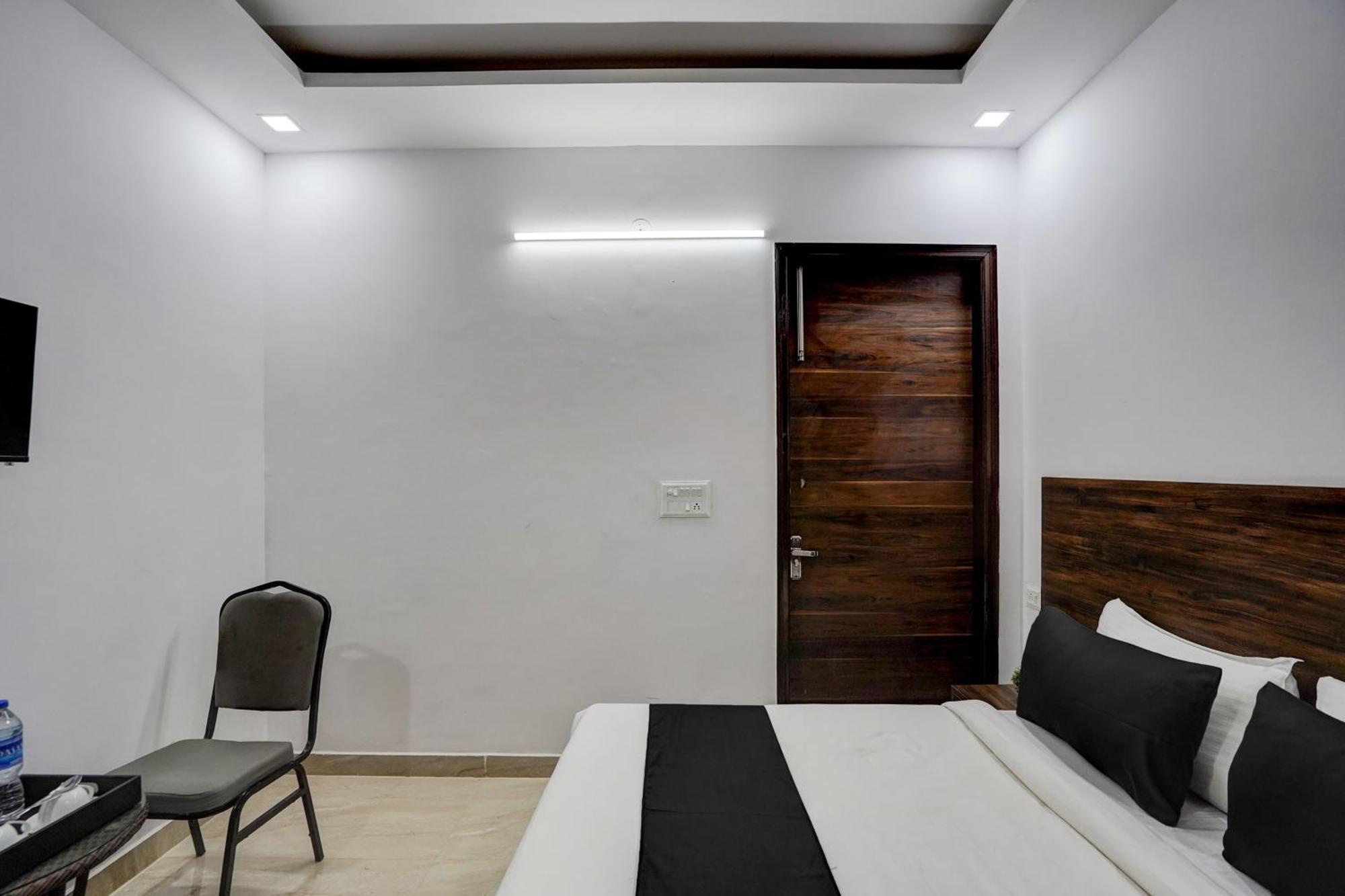 Hotel Townhouse Cloud Bay Gurgaon Zewnętrze zdjęcie