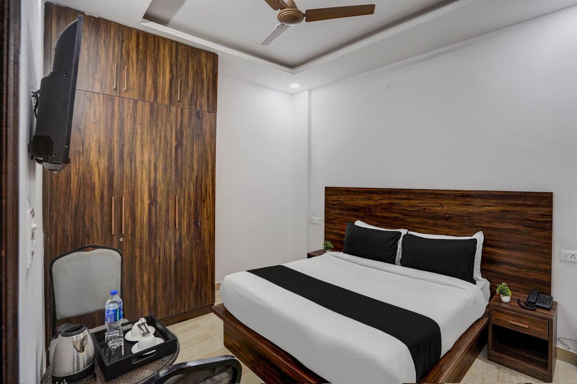 Hotel Townhouse Cloud Bay Gurgaon Zewnętrze zdjęcie