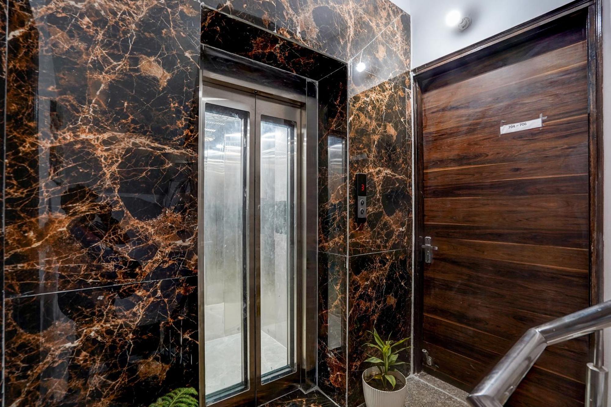 Hotel Townhouse Cloud Bay Gurgaon Zewnętrze zdjęcie