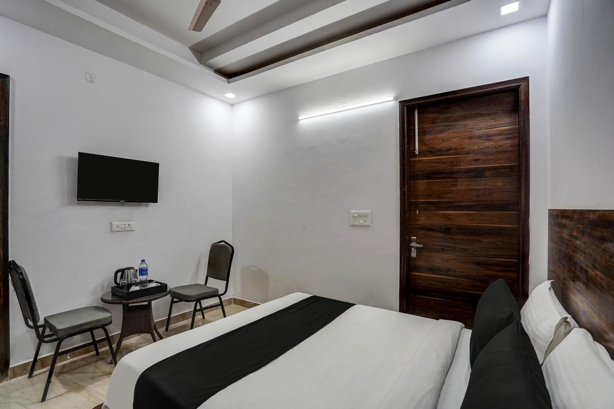 Hotel Townhouse Cloud Bay Gurgaon Zewnętrze zdjęcie